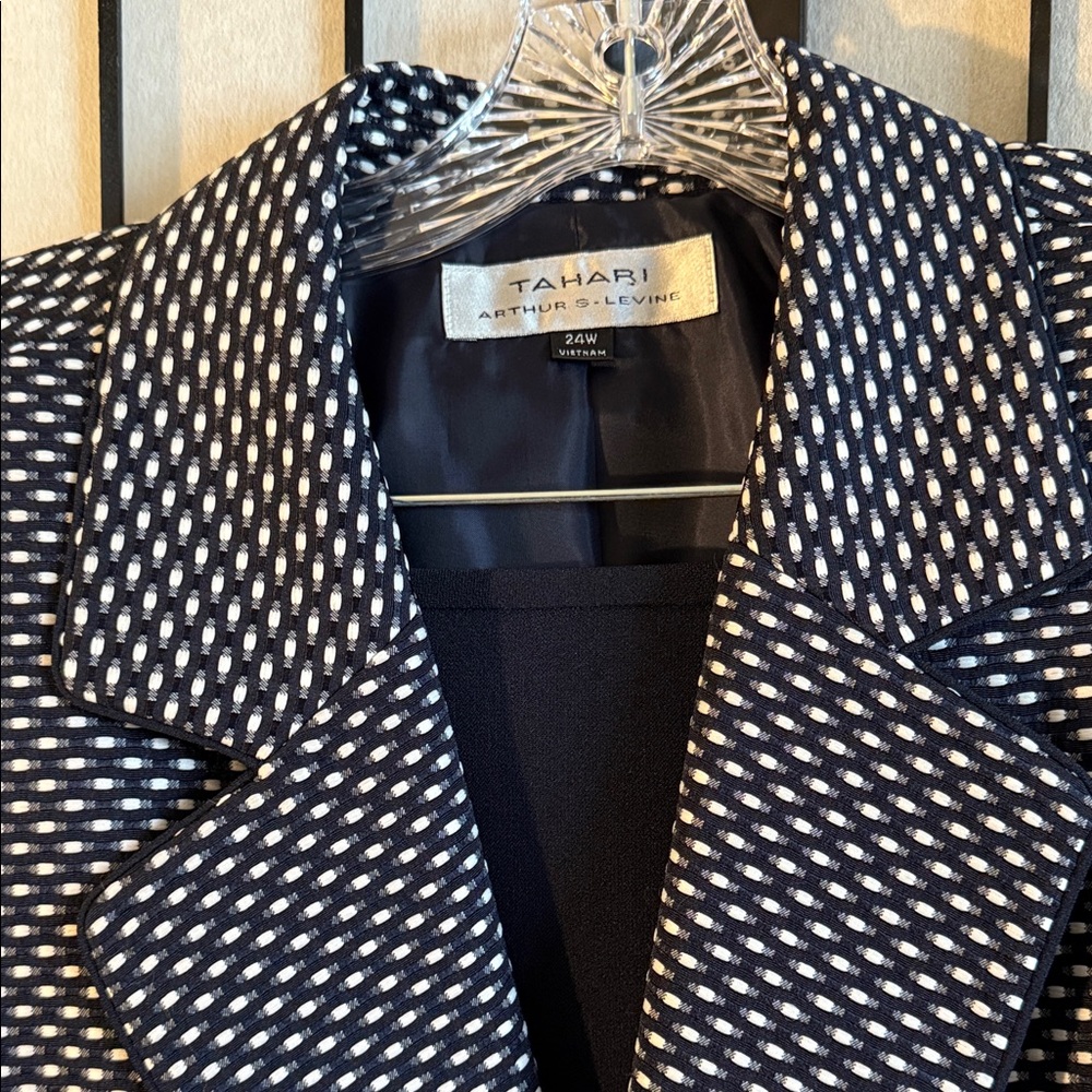 Tahari ASL Navy and White Patterned Blazer & Skirt Suit